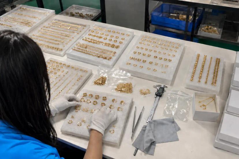 316l-stainless-steel-jewelry-sample-to-bulk-qc-packaging.webp