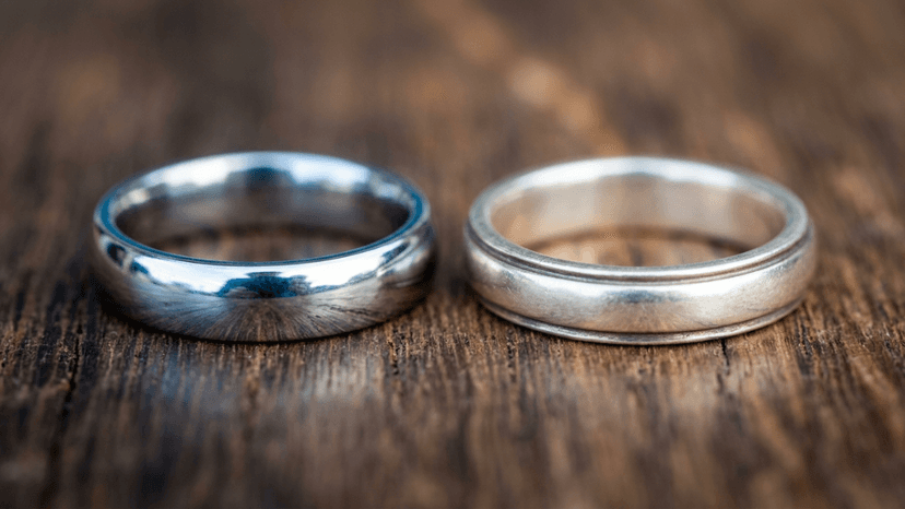 Sterling Silver vs Stainless Steel Jewelry2.png