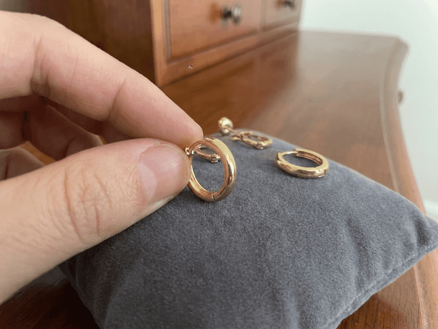 Durable & Secure Clasps